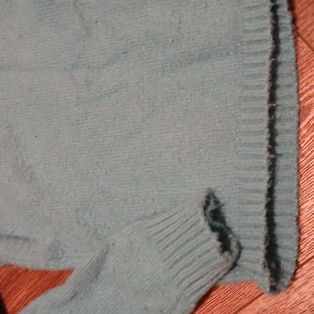 Garage sweater‎ - Picture 9 of 9